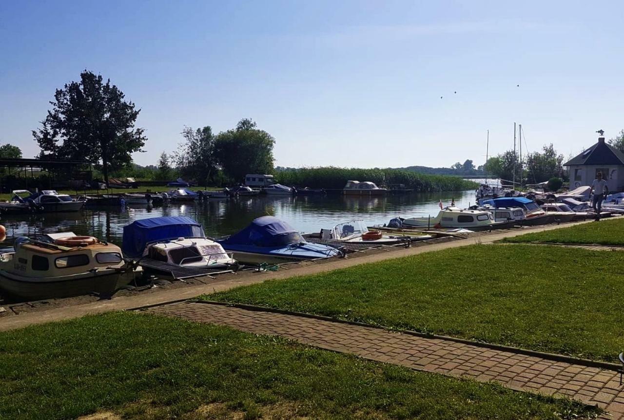 Domki Nad Zalewem Kamienskim Cammin in Pommern Exterior foto